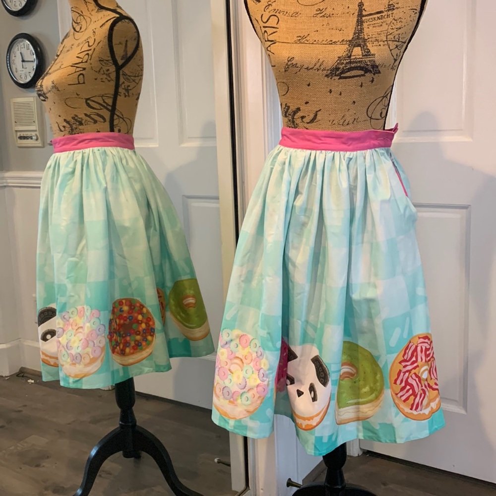Unique Vintage Donut Swing Skirt XS - Picture 1 of 8